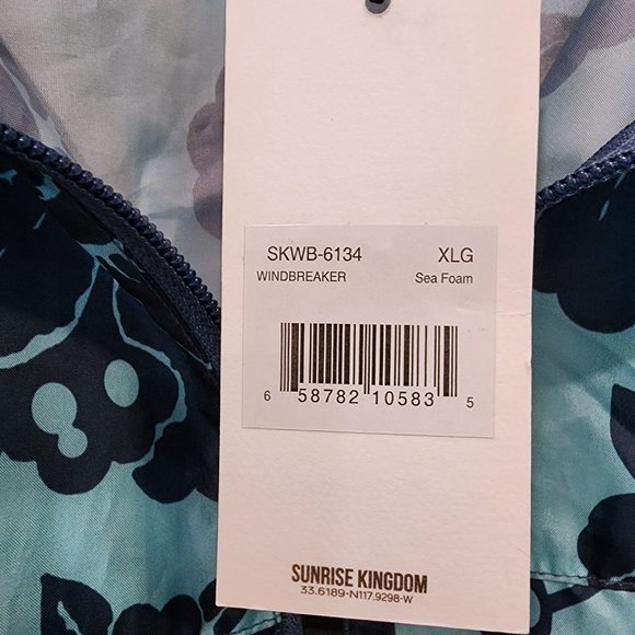 Sunrise Kingdom Hawaiian Windbreaker - Picture 5 of 6